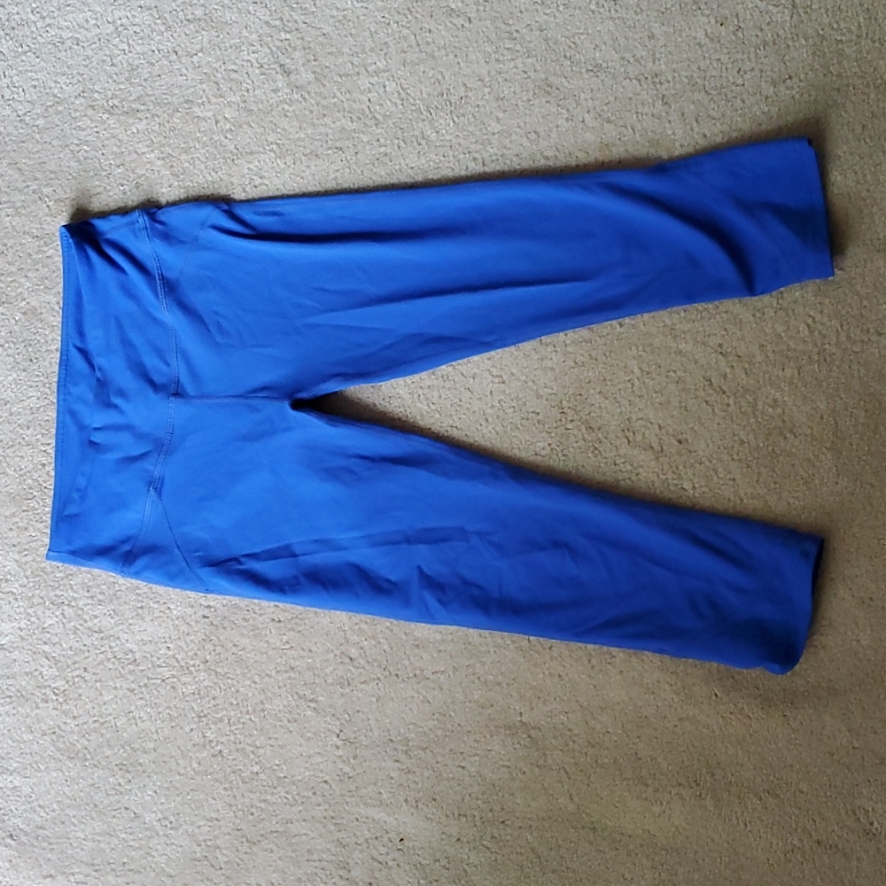 Fabletics Cropped Leggings